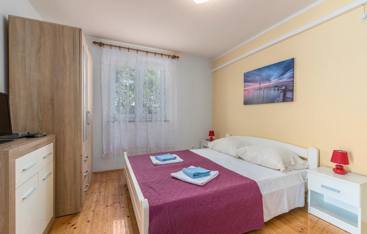 Apartments Stanko Fažana エクステリア 写真