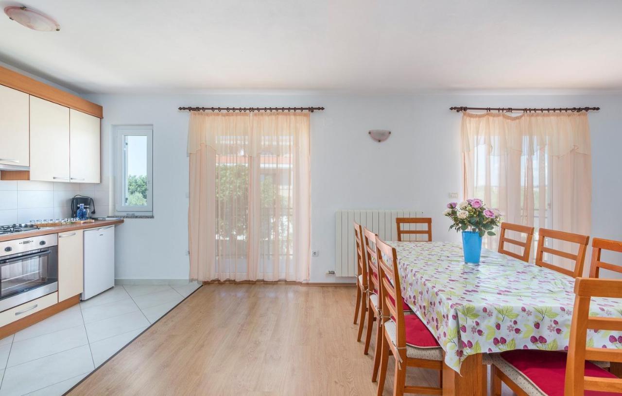 Apartments Stanko Fažana エクステリア 写真