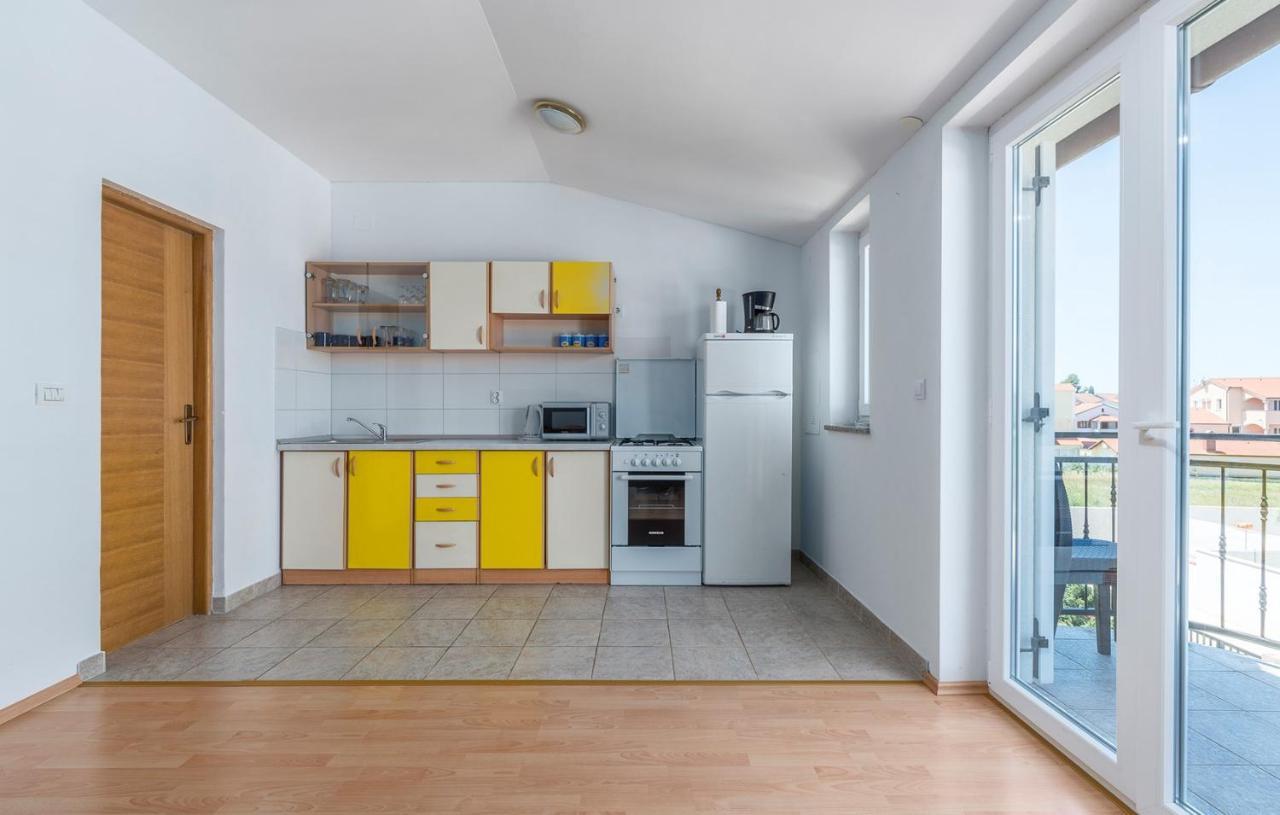 Apartments Stanko Fažana エクステリア 写真