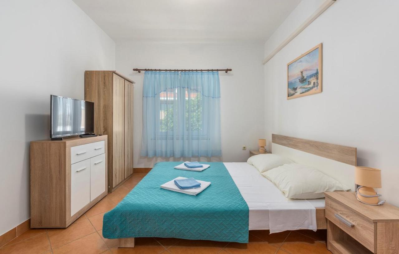 Apartments Stanko Fažana エクステリア 写真